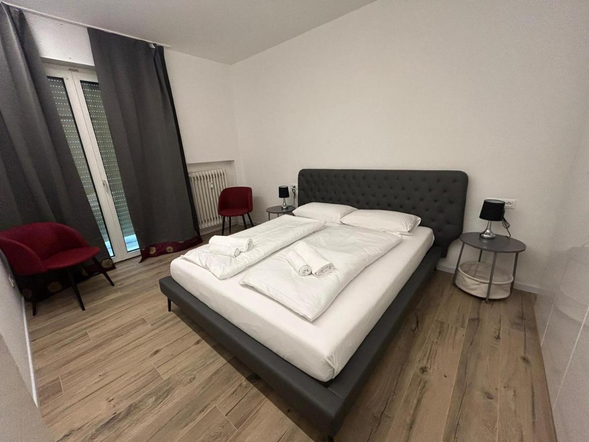 Apartment Teatro Bolzano Bagian luar foto